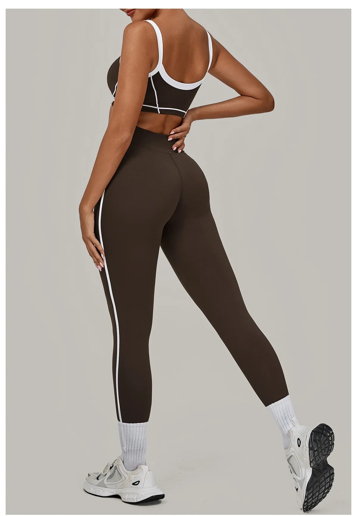 Ensemble de Sport Femme Yoga & Gym – Brassière + Leggings Sculptants